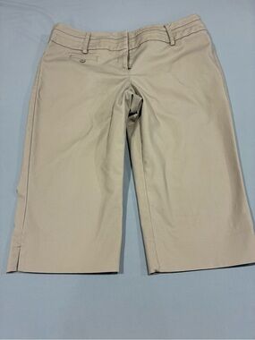 Zac & Rachel Size 14 Tan/Beige Khaki Bermuda Stretch Shorts Ladies New no Tags